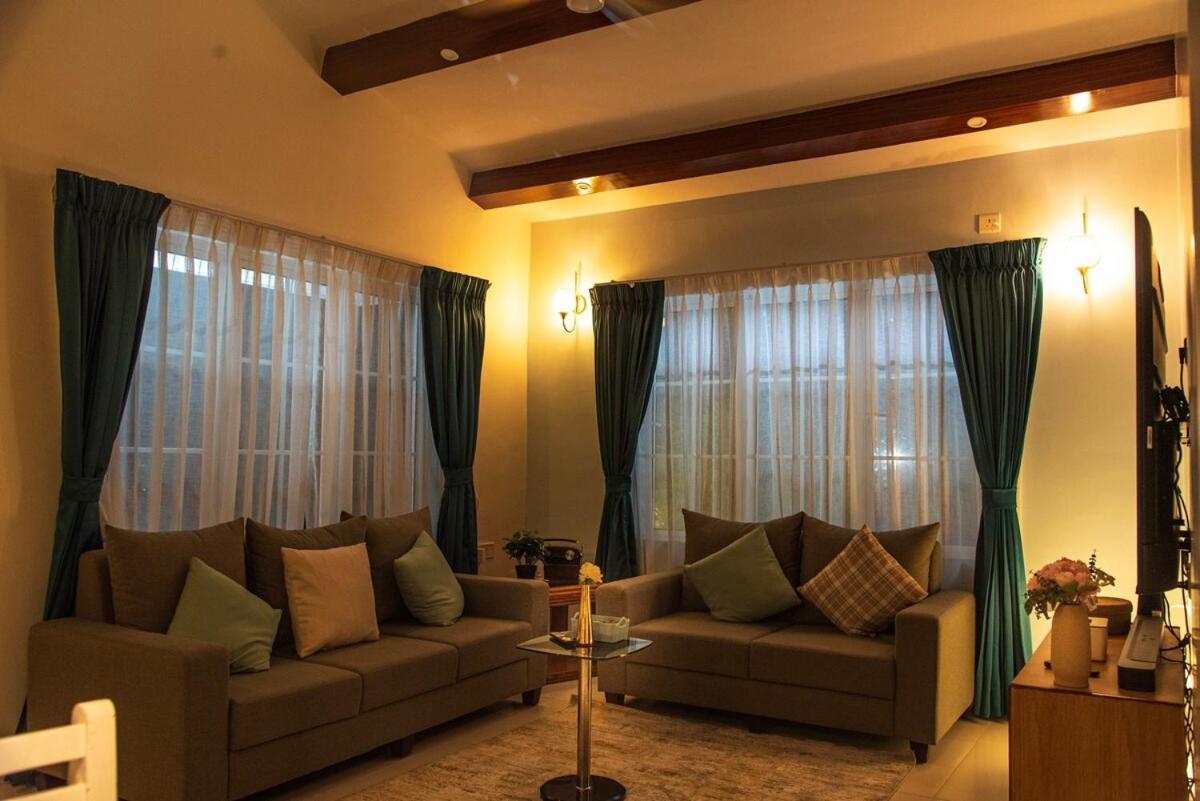 Villa Yolo *